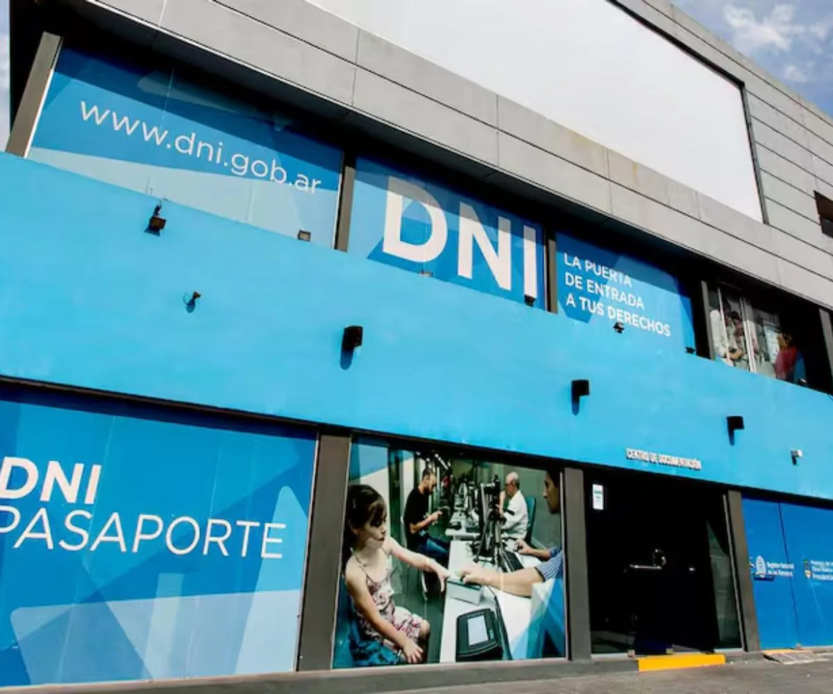 DNI после получения гражданства (натурализация)